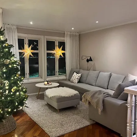 House With A Beautiful Seaview Apartment *