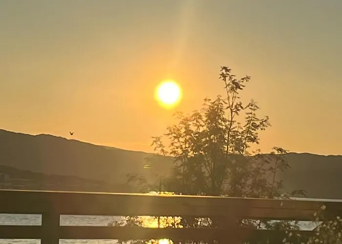 House With A Beautiful Seaview Apartament